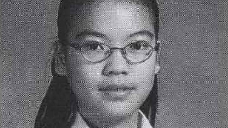 Η σκοτεινή υπόθεση της 24χρονης που διέταξε την εκτέλεση των γονιών της