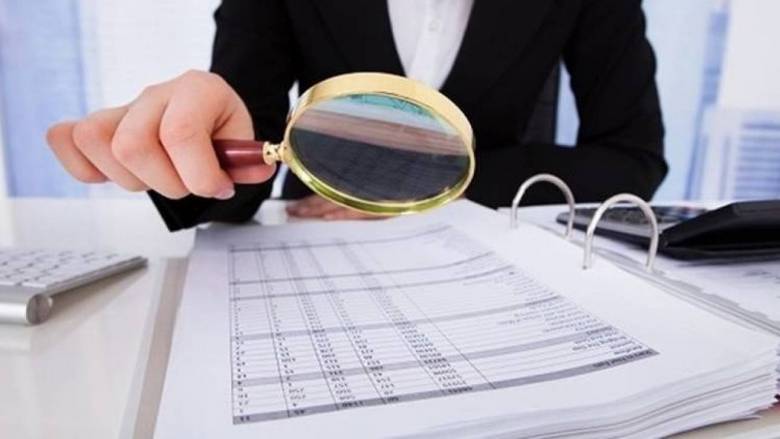 «Ψάχνουν» 2.214 φορολογούμενους για ξέπλυμα χρήματος