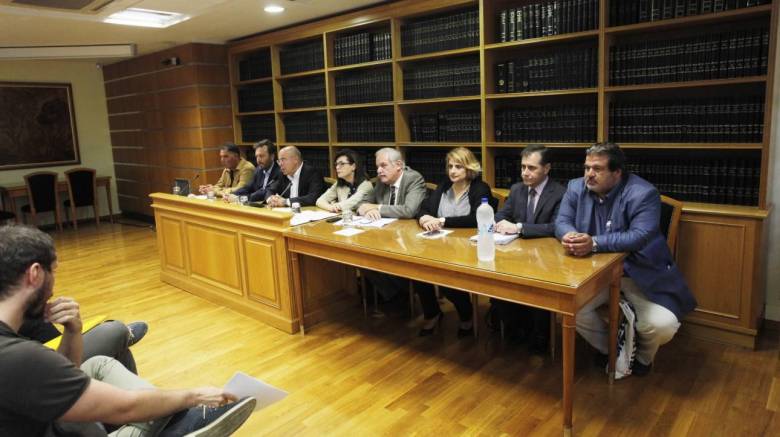 Αποχή των συμβολαιογράφων από τους πλειστηριασμούς στις 8 Φεβρουαρίου