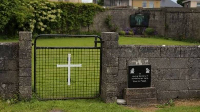 Συγκλονιστικό εύρημα στην Ιρλανδία - Λείψανα εκατοντάδων βρεφών βρέθηκαν σε υπονόμους