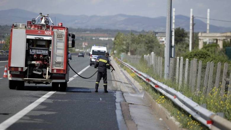 Πάτρα: Φωτιά σε λεωφορείο που μετέφερε μαθητές (pisc&vid)