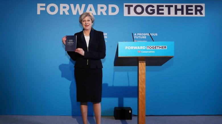 Η Τερέζα Μέι θέλει να ενισχύσει τον έλεγχο του κράτους στις βρετανικές επιχειρήσεις