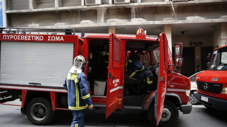 Ένας νεκρός από φωτιά σε διαμέρισμα στην Κατερίνη