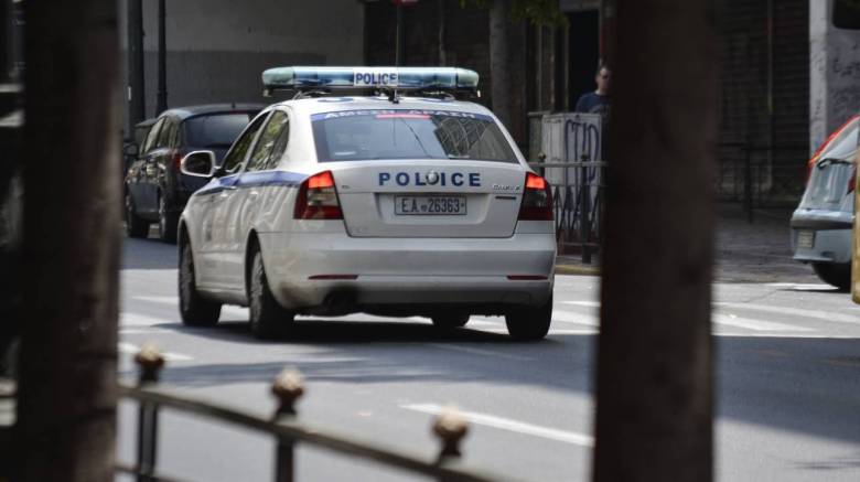 Διευρύνεται η έρευνα για τον πρώην αστυνομικό που έστελνε φακέλους με σφαίρες