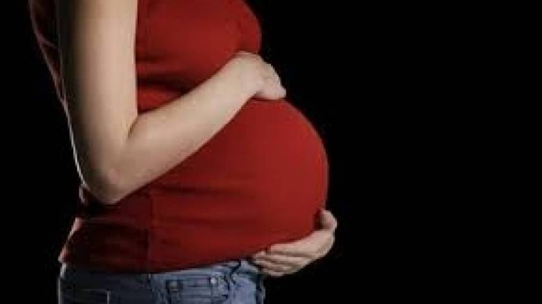 Ποινή φυλάκισης σε έφηβη που την βίασαν, έμεινε έγκυος και έχασε το μωρό