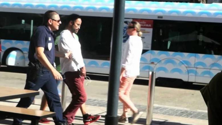 Καταδίκη του αγρότη σύμβολο της Γαλλίας για τη βοήθεια του σε μετανάστες