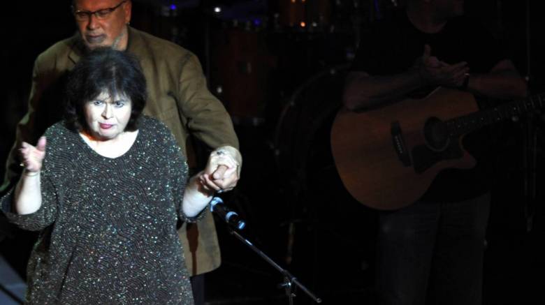 Αρλέτα: Θλίψη στον πολιτικό κόσμο από το θανατό της