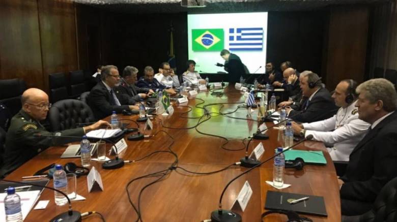 Συνάντηση Καμμένου με τον υπουργό Άμυνας της Βραζιλίας