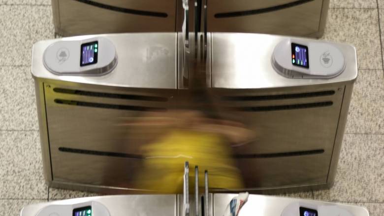 Κλείνουν σήμερα οι μπάρες στο μετρό Συντάγματος - Οδηγίες από τον ΟΑΣΑ