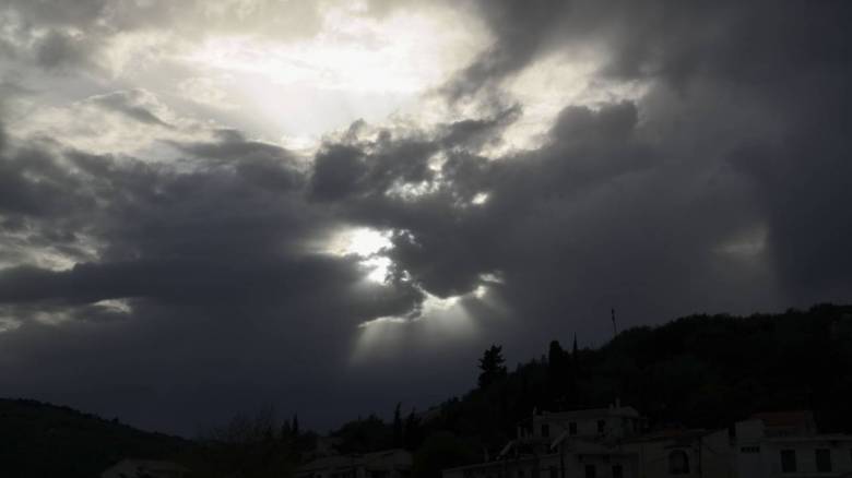 Καιρός: Μικρή πτώση της θερμοκρασίας τη Δευτέρα