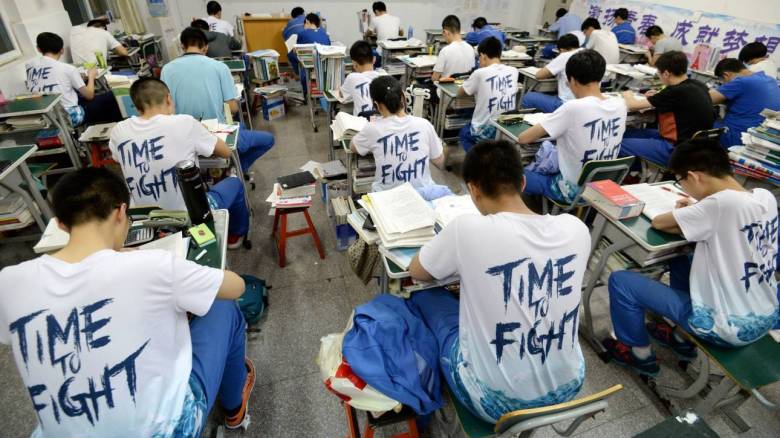 Κίνα: Απόγνωση για τους «μετανάστες» κατατακτήριων εξετάσεων της χώρας