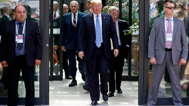 Ο Τραμπ έφυγε βιαστικά από τη G7