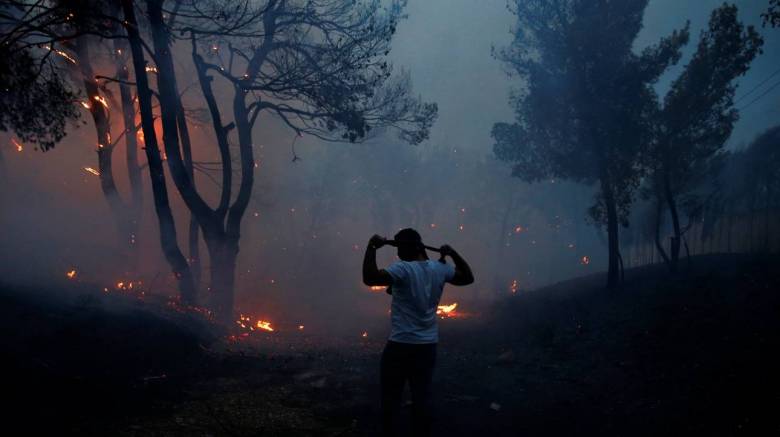 Φωτιά Αττική: Ο ρόλος των μετεωρολογικών συνθηκών και γιατί εξαπλώθηκε τόσο γρήγορα