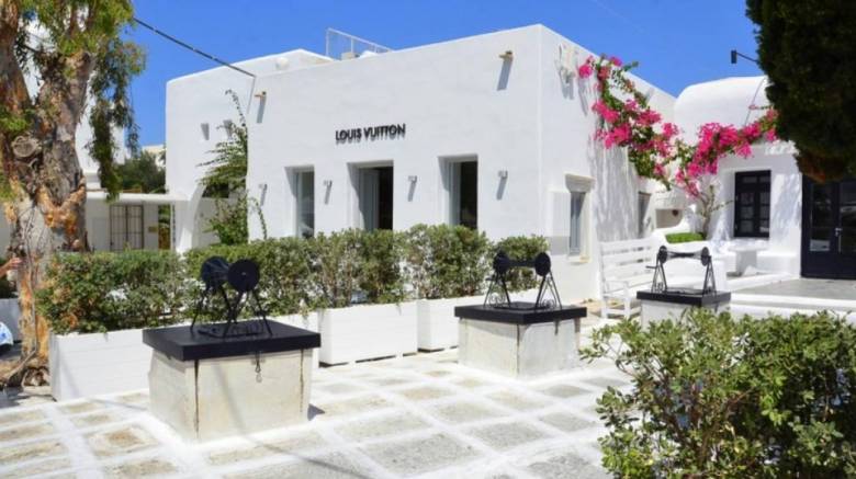 Η Louis Vuitton και η σύνδεση των ταμειακών με το Taxis