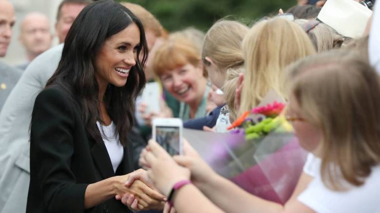 Σε απόσταση από την Μέγκαν Μαρκλ οι δημοσιογράφοι