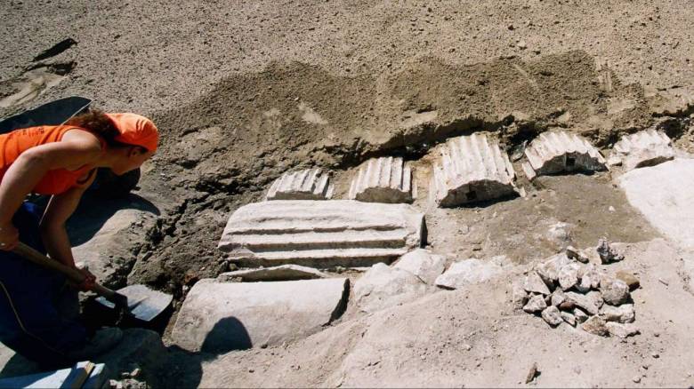 Μινωικός τάφος βρέθηκε σε ελαιώνα στην Ιεράπετρα