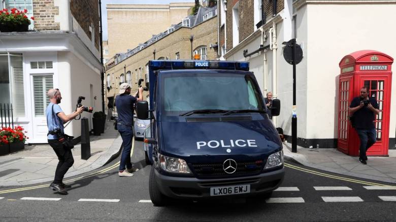 Συναγερμός στο Λονδίνο: Ένοπλος ταμπουρώθηκε μέσα σε σχολείο