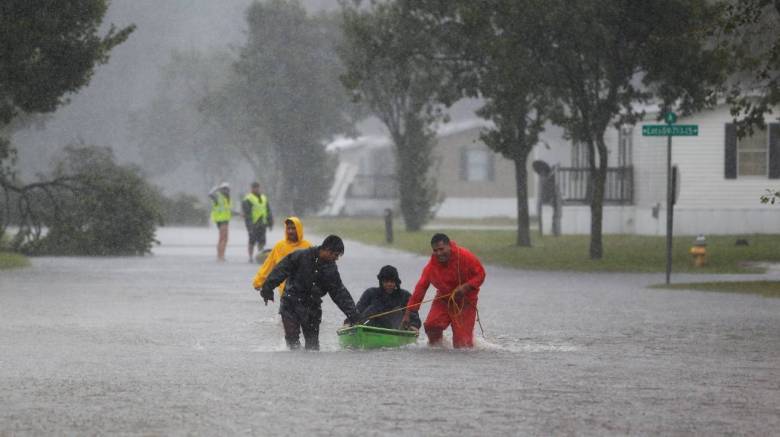 Κυκλώνας Φλόρενς: «Μνημειώδεις» ποσότητες βροχής – Επτά οι νεκροί