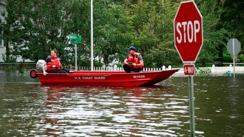 Ο τυφώνας Φλόρενς σφυροκοπά τις ΗΠΑ: Στους 23 οι νεκροί