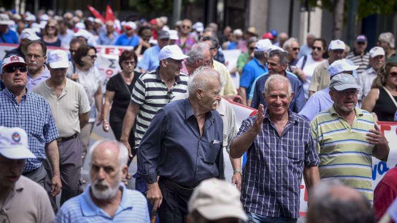 Όρια ηλικίας: Αυξάνονται για χιλιάδες συνταξιούχους - Αυτοί είναι οι μεγάλοι χαμένοι