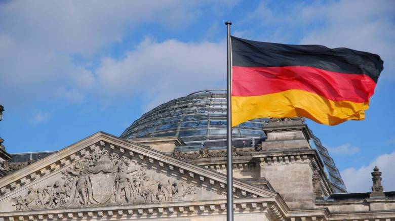Βερολίνο: Νομικά και πολιτικά οριστικά ρυθμισμένο το ζήτημα πολεμικών αποζημιώσεων
