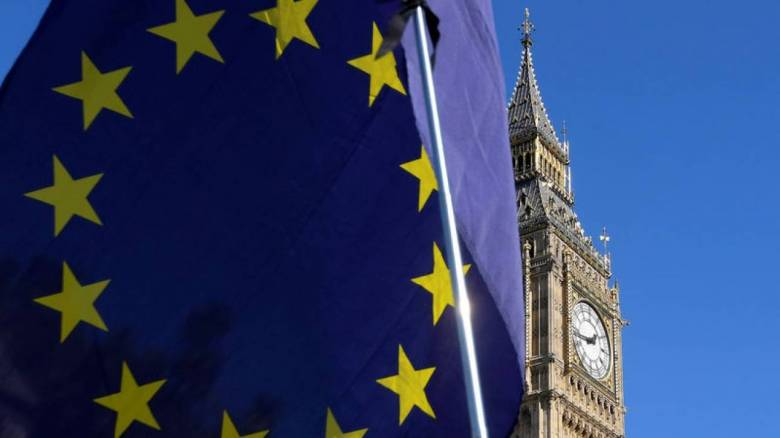 Brexit: Στα πρόθυρα παραίτησης τέσσερις υπουργοί της κυβέρνησης