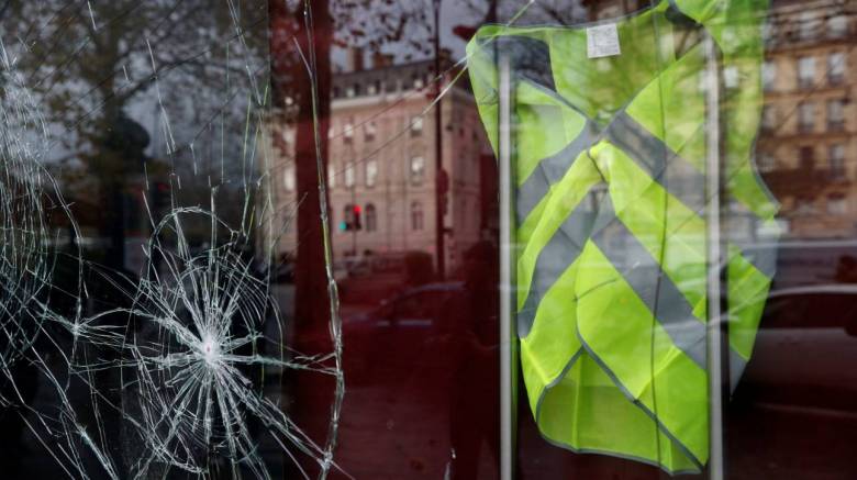 Γαλλία: Ένας νεκρός σε οδόφραγμα των κίτρινων γιλέκων