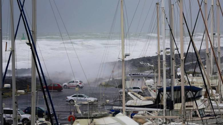 Γεωλόγος προειδοποιεί για τσουνάμι στην Ελλάδα – Ποιες περιοχές κινδυνεύουν