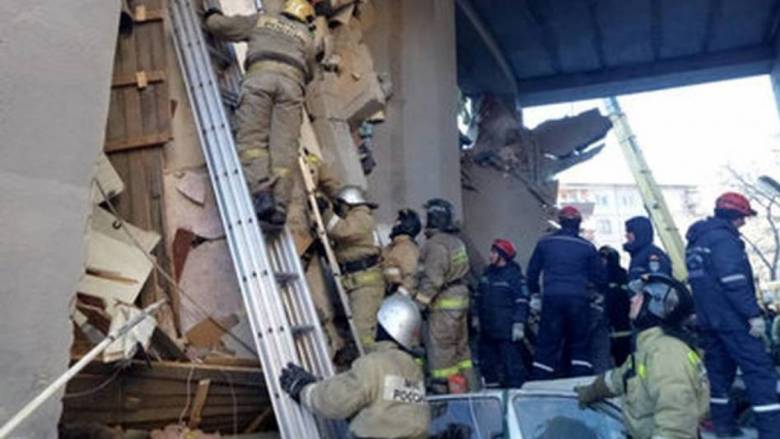 Ρωσία: Στους 9 οι νεκροί από την έκρηξη στην πολυκατοικία - Δεκάδες αγνοούμενοι