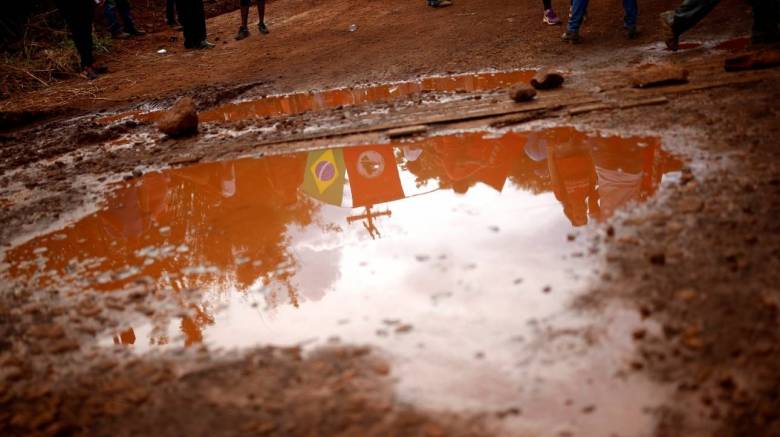 Νέο συγκλονιστικό βίντεο: Καρέ-καρέ η κατάρρευση φράγματος στη Βραζιλία