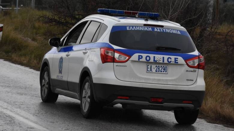 Επεισοδιακή καταδίωξη διακινητή στην Εγνατία Οδό - Δύο μετανάστες τραυματίστηκαν