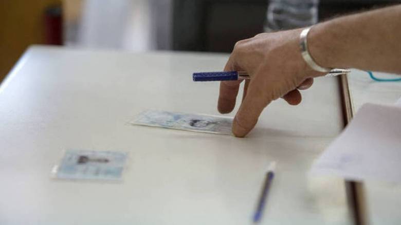 Ψηφίστηκε ο κανονισμός για τις νέες ταυτότητες – Δείτε πώς θα είναι