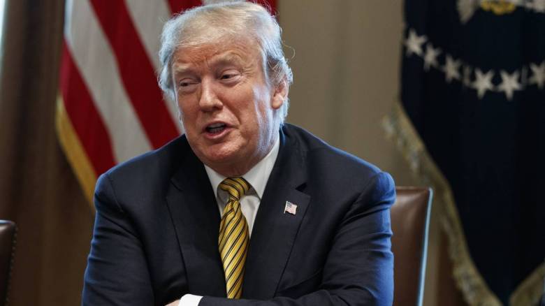 Σάλος με τη δήλωση Τραμπ ότι οι ανεμογεννήτριες προκαλούν καρκίνο