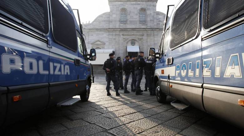 Ιταλία: Συλλήψεις και κατασχέσεις ναζιστικού υλικού και οπλοστασίου στο Τορίνo