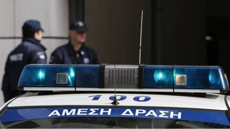 «Όλα έγιναν σε λίγα δευτερόλεπτα»: Η μαρτυρία της νεαρής που χτυπήθηκε από αδέσποτη σφαίρα στα Χανιά