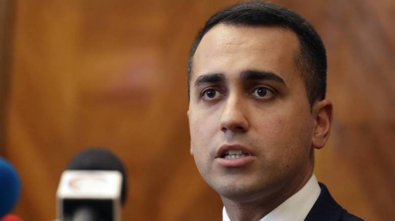 Ιταλία: Έτοιμος για εκλογές ο Ντι Μάιο - Κατηγορεί τον Σαλβίνι ότι παρασύρει τη χώρα