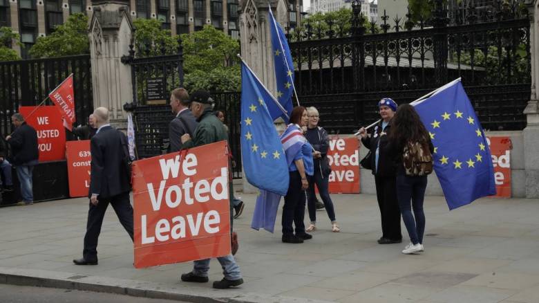 Γερμανικό ΥΠΟΙΚ: Πολύ πιθανό το Brexit χωρίς συμφωνία με την ΕΕ