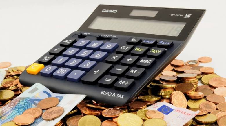 Όλες οι αλλαγές στη φορολογία το 2020 – Ποιοι θα πληρώσουν λιγότερα