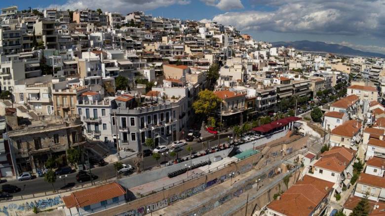 Αγοραπωλησίες ακινήτων, πλειστηριασμοί και κατασχετήρια οι βασικές εργασίες των συμβολαιογράφων