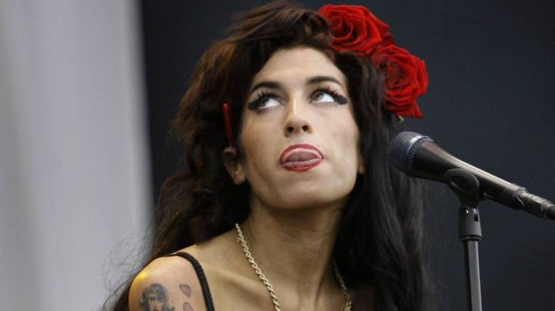 Amy Winehouse: «Δεν θέλω να πεθάνω» - Όσα είπε στη γιατρό της λίγο πριν το τέλος