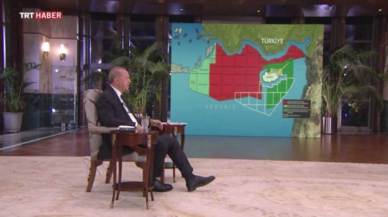 Σόου Ερντογάν και νουθεσίες: «Ελλάδα, μάθε τα όριά σου» - Δένδιας: Αναμενόμενος ο εκνευρισμός