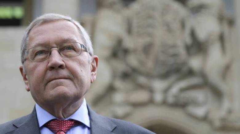 Ρέγκλινγκ: Ζωτικής σημασίας για την Ελλάδα οι μεταρρυθμίσεις – Προσοχή στις τράπεζες