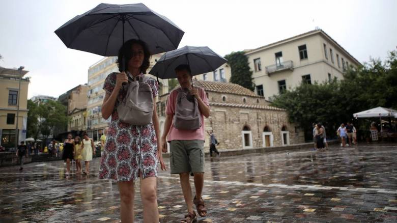 Καιρός: Βελτιωμένος με λίγες νεφώσεις την Τετάρτη - Πού υπάρχει πιθανότητα βροχών