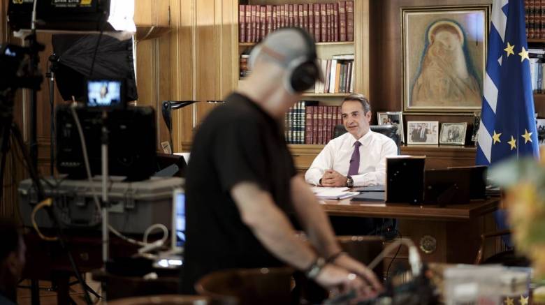 «Ο Μητσοτάκης παίρνει καλούς βαθμούς»: Η Handelsblatt για τον ένα χρόνο διακυβέρνησης