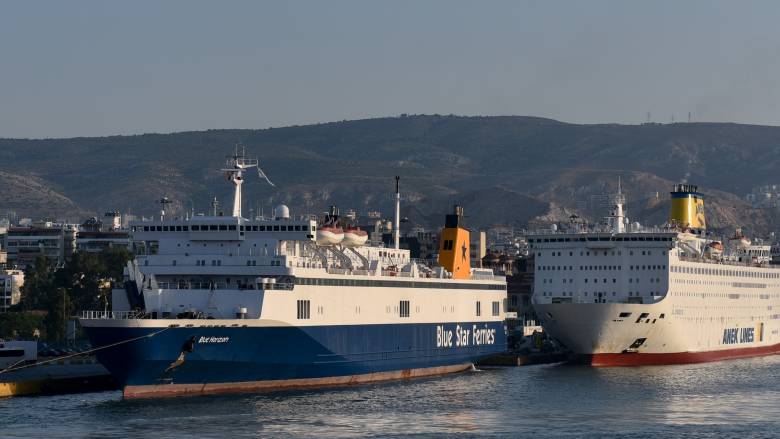 Έκρηξη σε πλοίο στο λιμάνι του Ηρακλείου - Τέσσερις τραυματίες