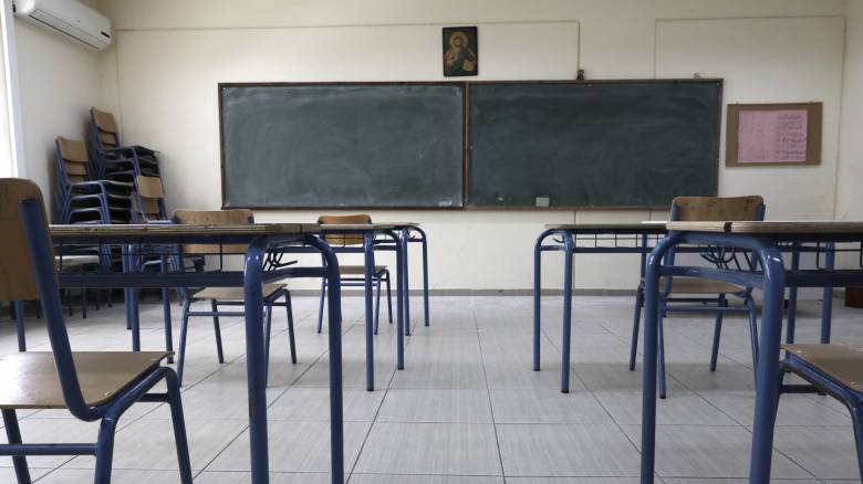 Σχολεία: Ανοιχτό το ενδεχόμενο για κυρώσεις σε όσους αρνηθούν να φορέσουν μάσκα