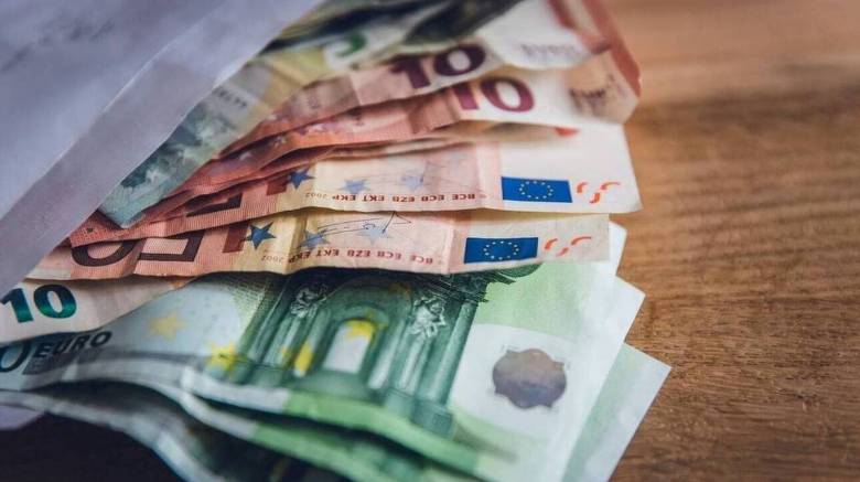 Μέχρι το τέλος Οκτωβρίου οι νέες διευκολύνσεις για οφειλές στην εφορία