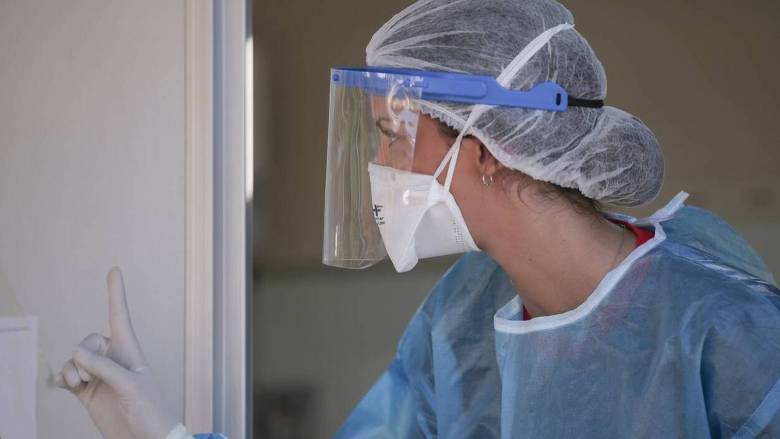 Δερμιτζάκης: Εφιαλτική πρόβλεψη - Μέχρι πότε μπορεί να διαρκέσουν τα μέτρα