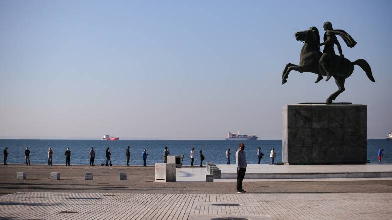 Στο «κόκκινο» η Θεσσαλονίκη: Ανησυχία για την τεράστια διασπορά και τις ΜΕΘ