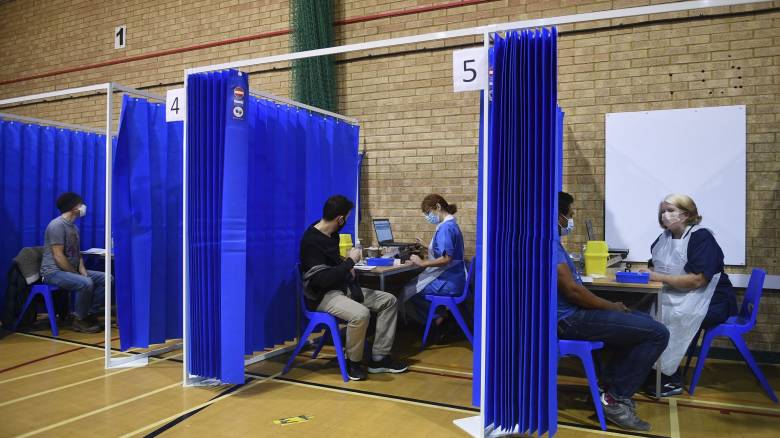 Κορωνοϊός: Οδικός χάρτης εμβολιασμού - Πώς θα κλείνουν ραντεβού οι πολίτες